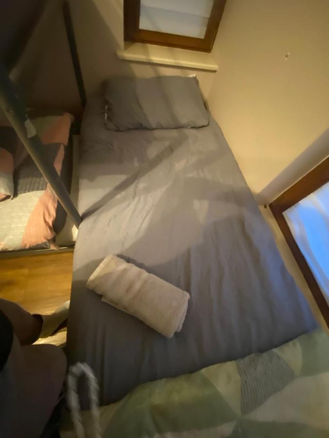 Dublin Airport Big Rooms With Bathroom Outside Room - Kitchen Only 7 Days Reservation ภายนอก รูปภาพ