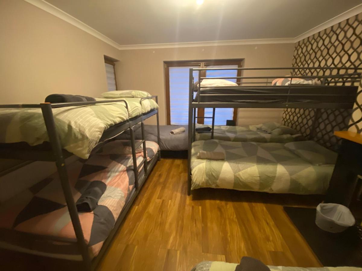 Dublin Airport Big Rooms With Bathroom Outside Room - Kitchen Only 7 Days Reservation ภายนอก รูปภาพ