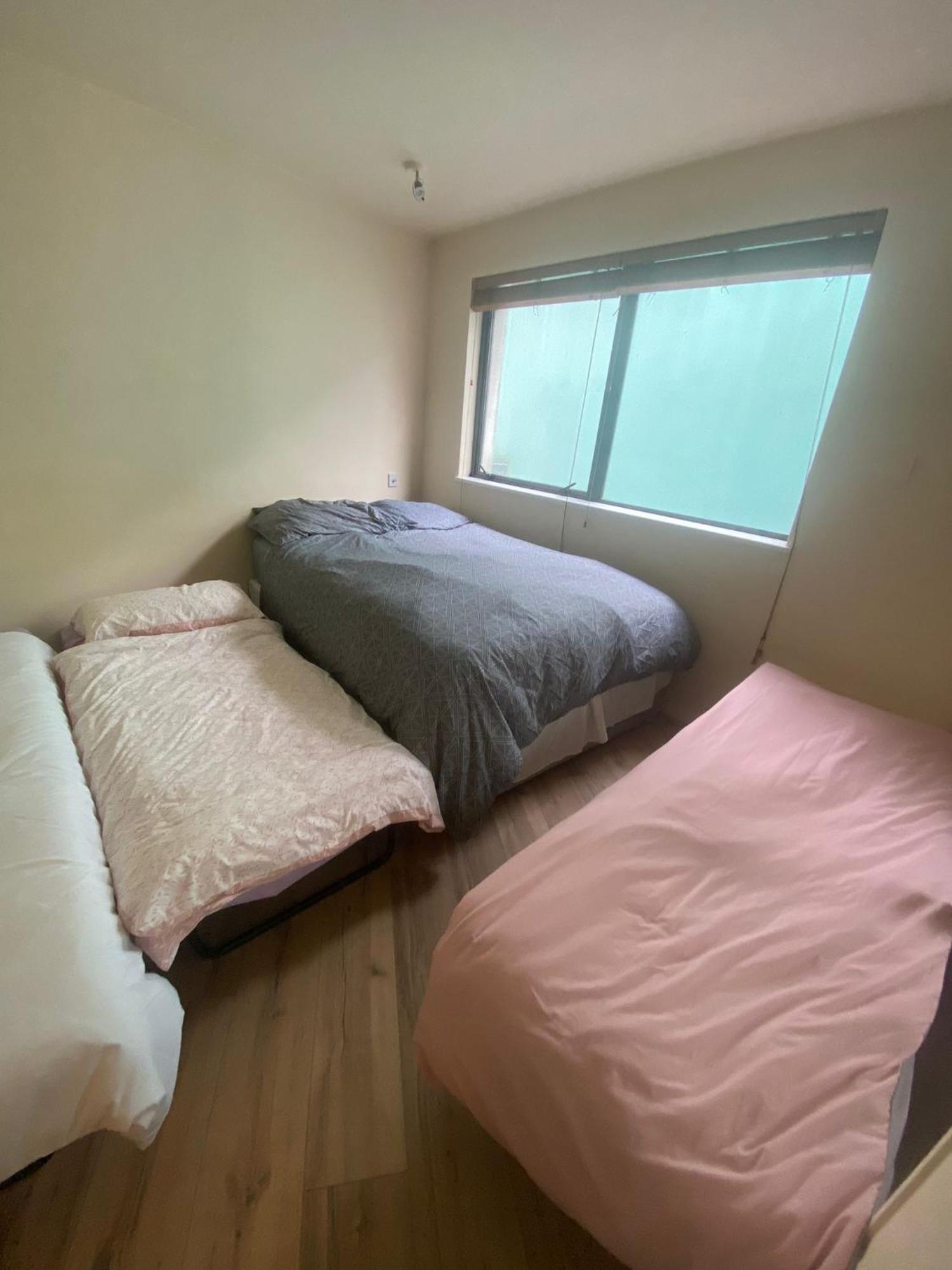 Dublin Airport Big Rooms With Bathroom Outside Room - Kitchen Only 7 Days Reservation ภายนอก รูปภาพ