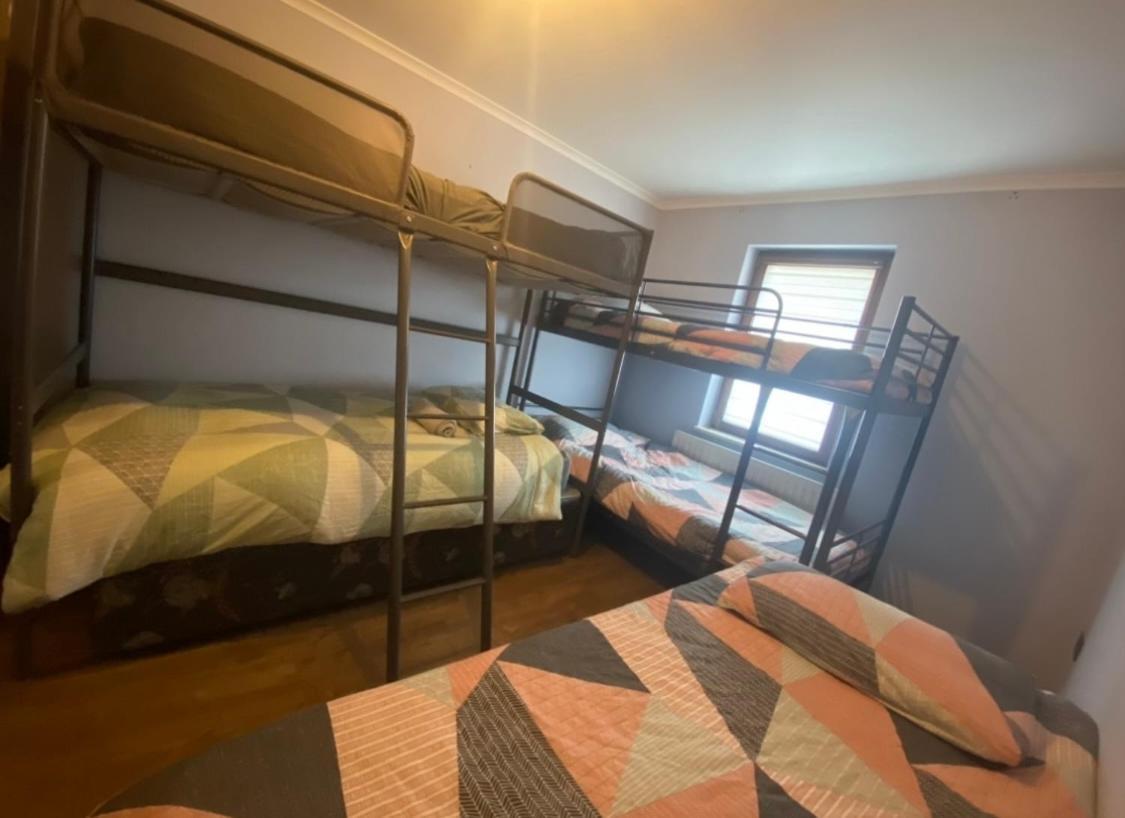 Dublin Airport Big Rooms With Bathroom Outside Room - Kitchen Only 7 Days Reservation ภายนอก รูปภาพ