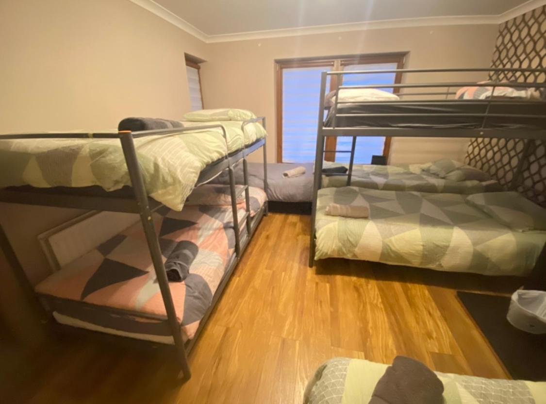 Dublin Airport Big Rooms With Bathroom Outside Room - Kitchen Only 7 Days Reservation ภายนอก รูปภาพ