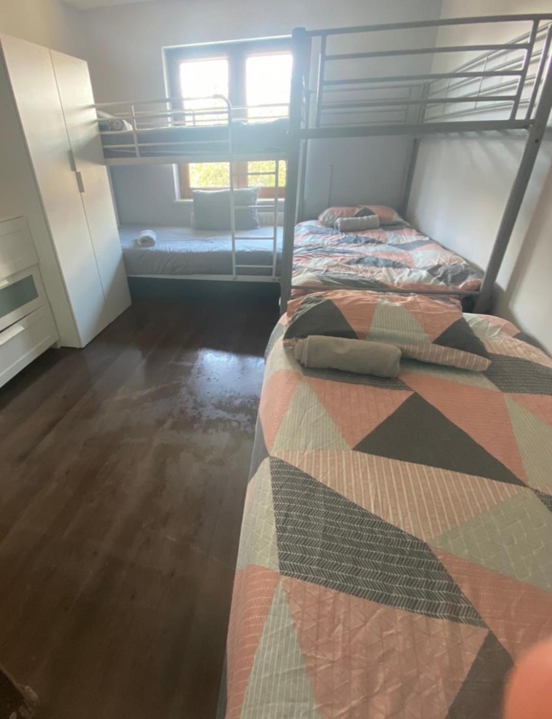 Dublin Airport Big Rooms With Bathroom Outside Room - Kitchen Only 7 Days Reservation ภายนอก รูปภาพ